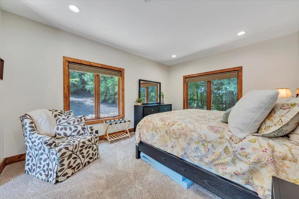 136 Village LN - Photo 123