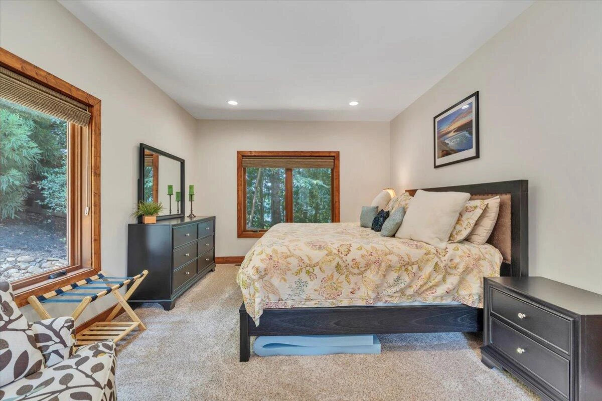 136 Village LN - Photo 124