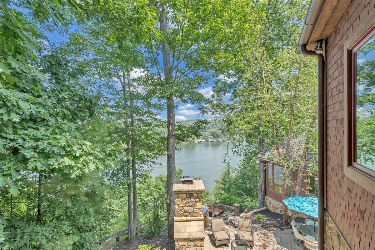 136 Village LN - Photo 130