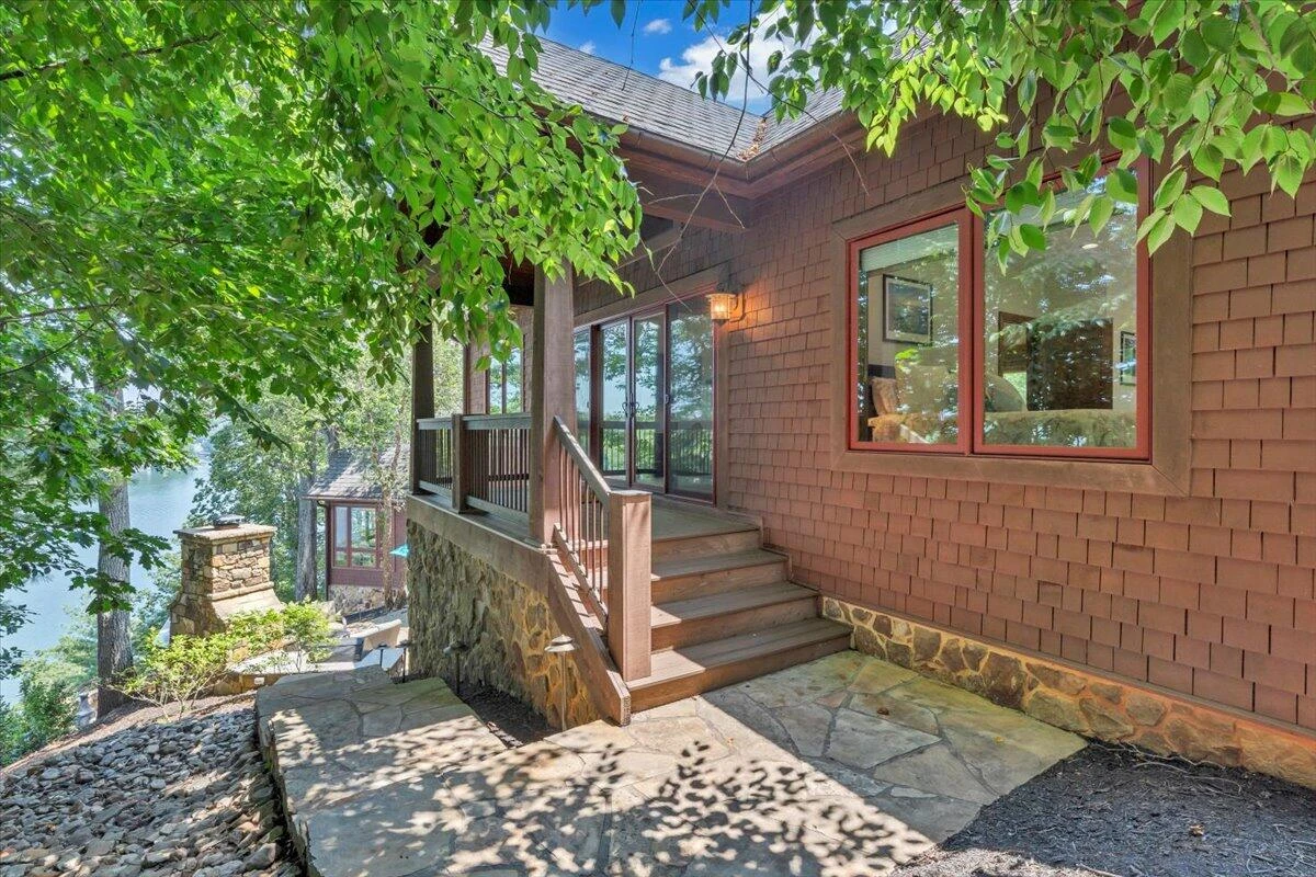 136 Village LN - Photo 131