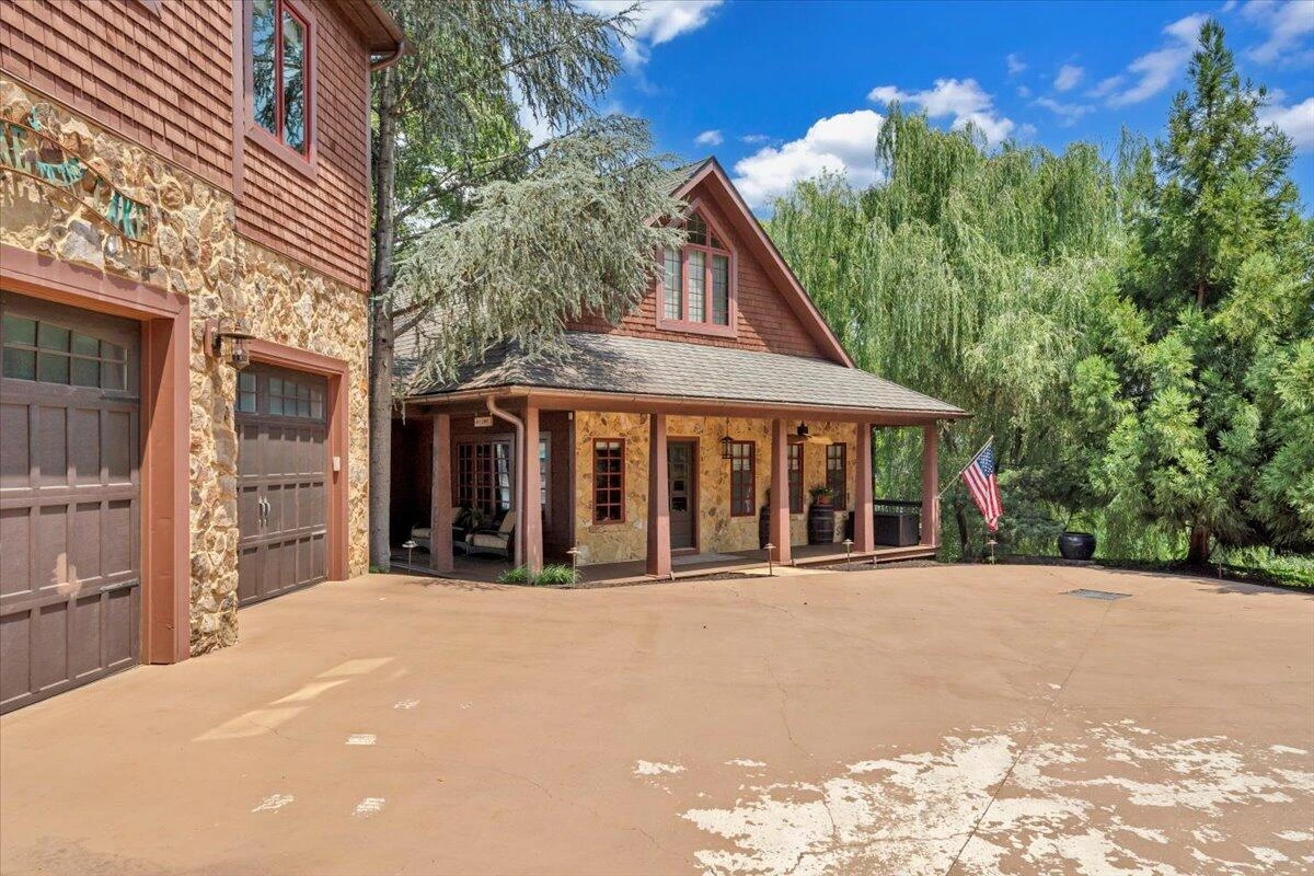 136 Village LN - Photo 141