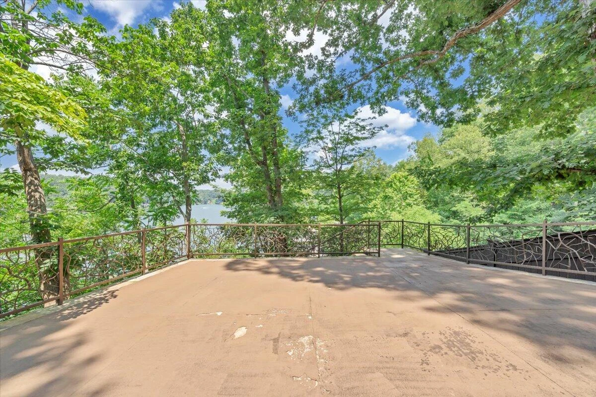 136 Village LN - Photo 143
