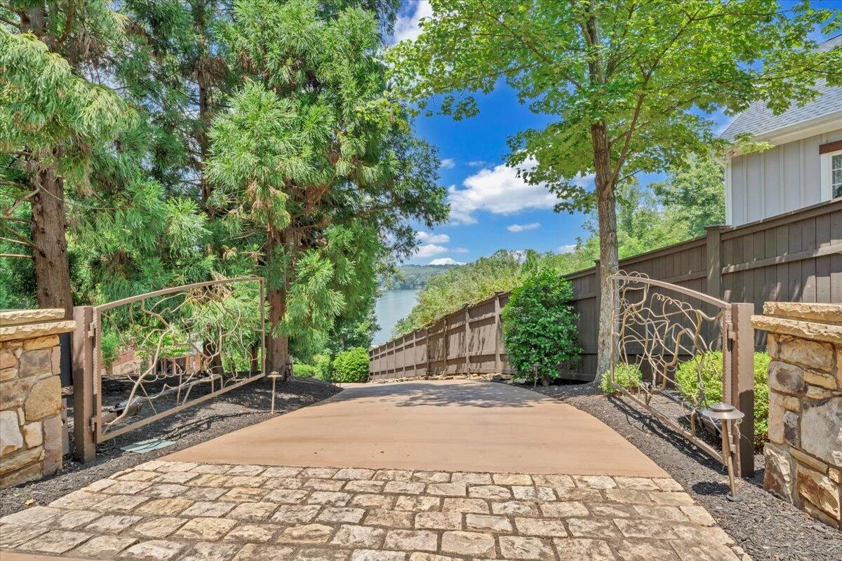 136 Village LN - Photo 154