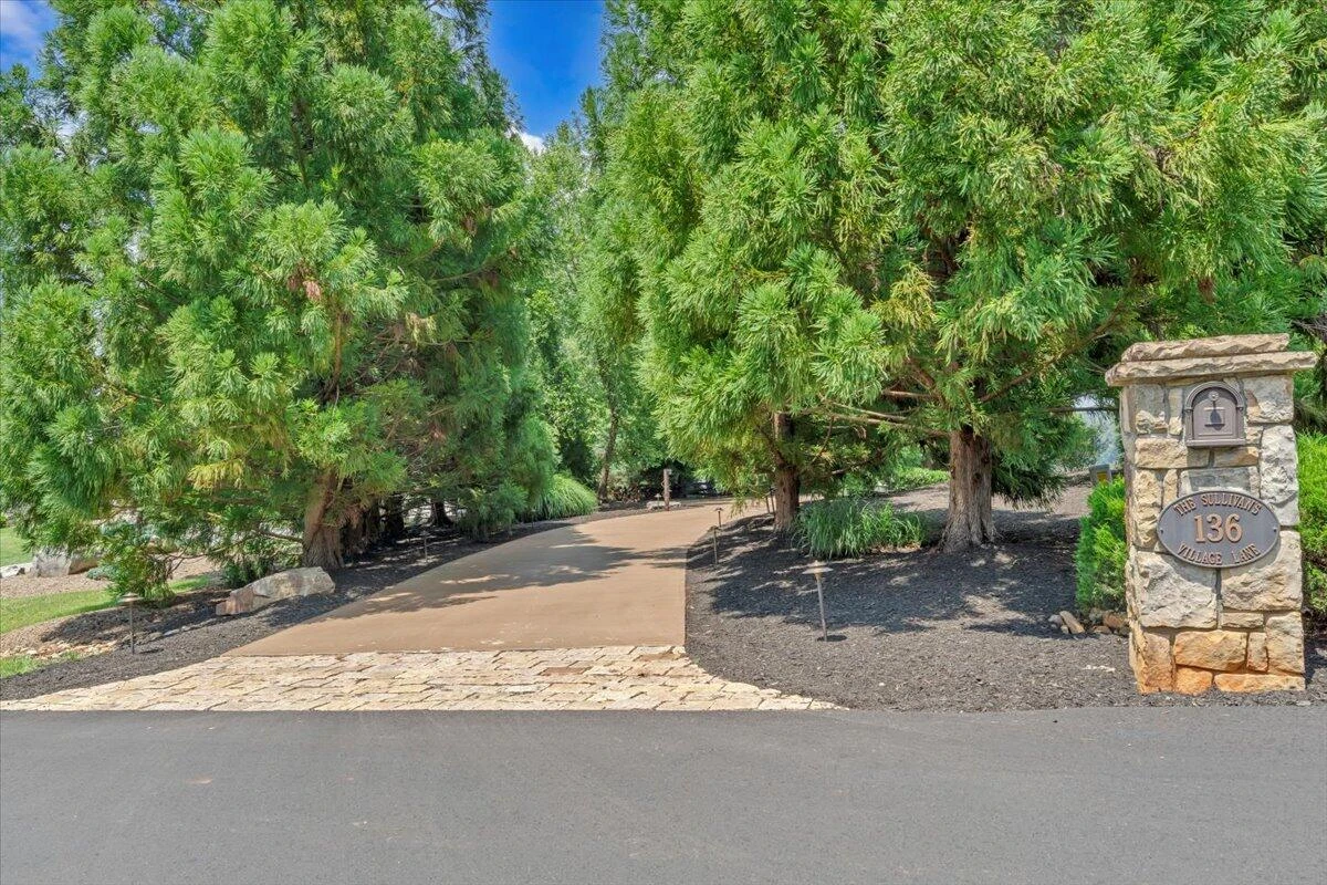 136 Village LN - Photo 200