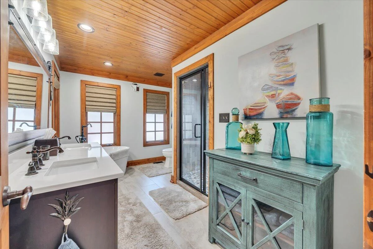 136 Village LN - Photo 42