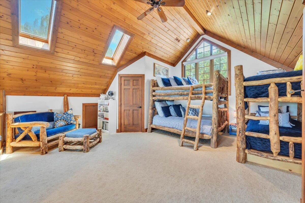 136 Village LN - Photo 48