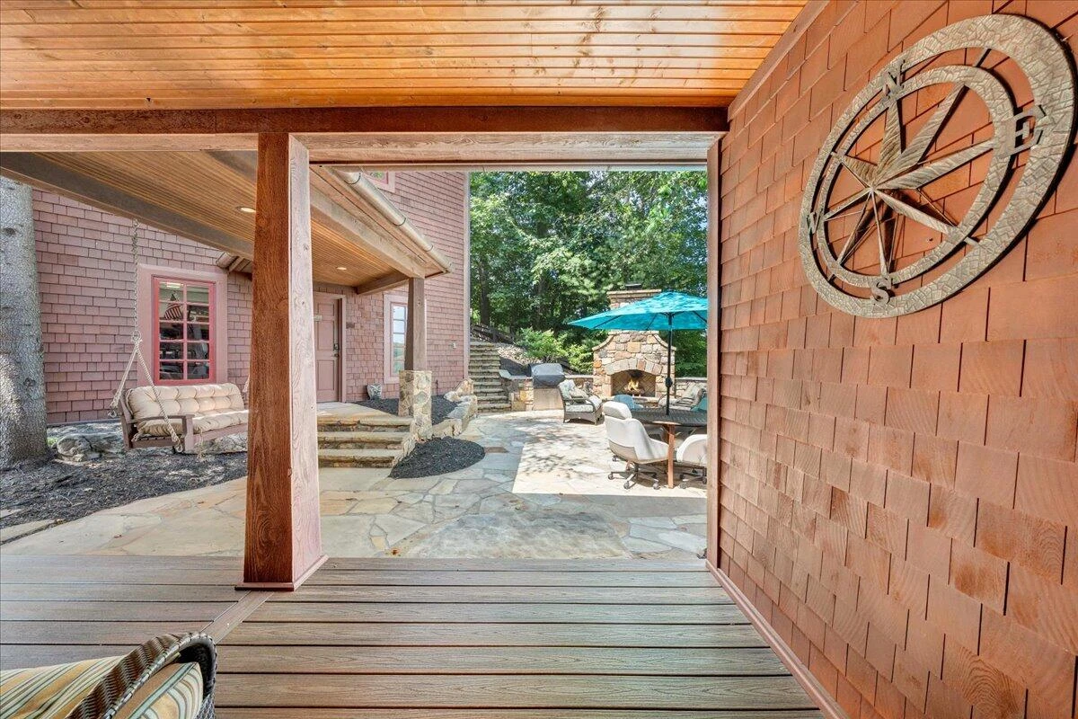 136 Village LN - Photo 54