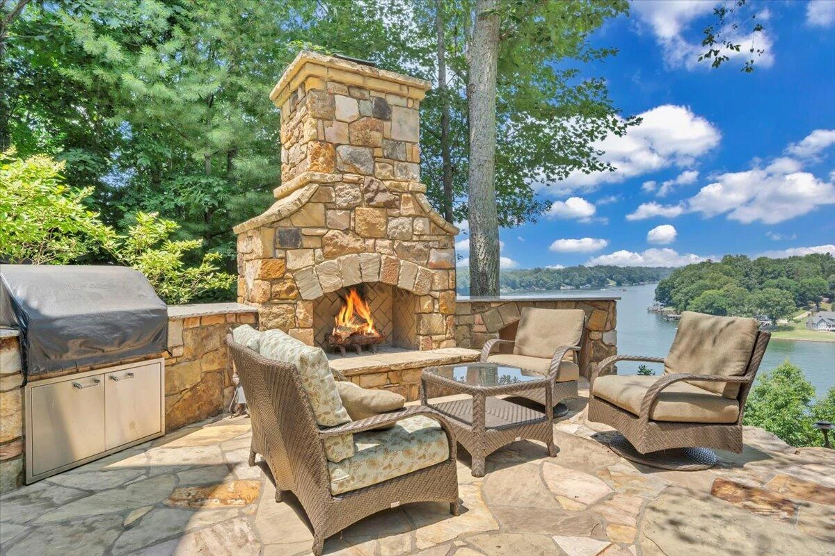 136 Village LN - Photo 59