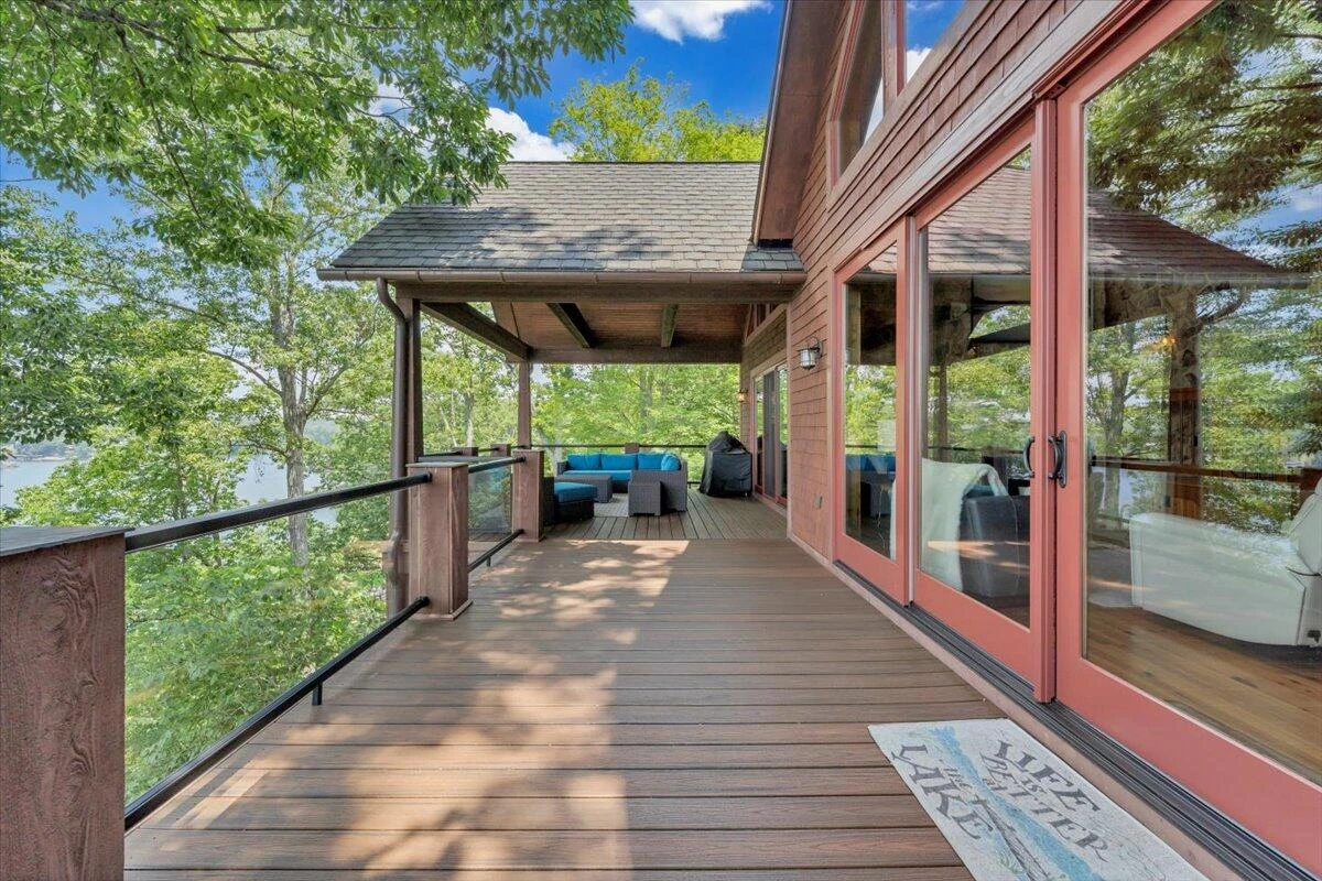 136 Village LN - Photo 70