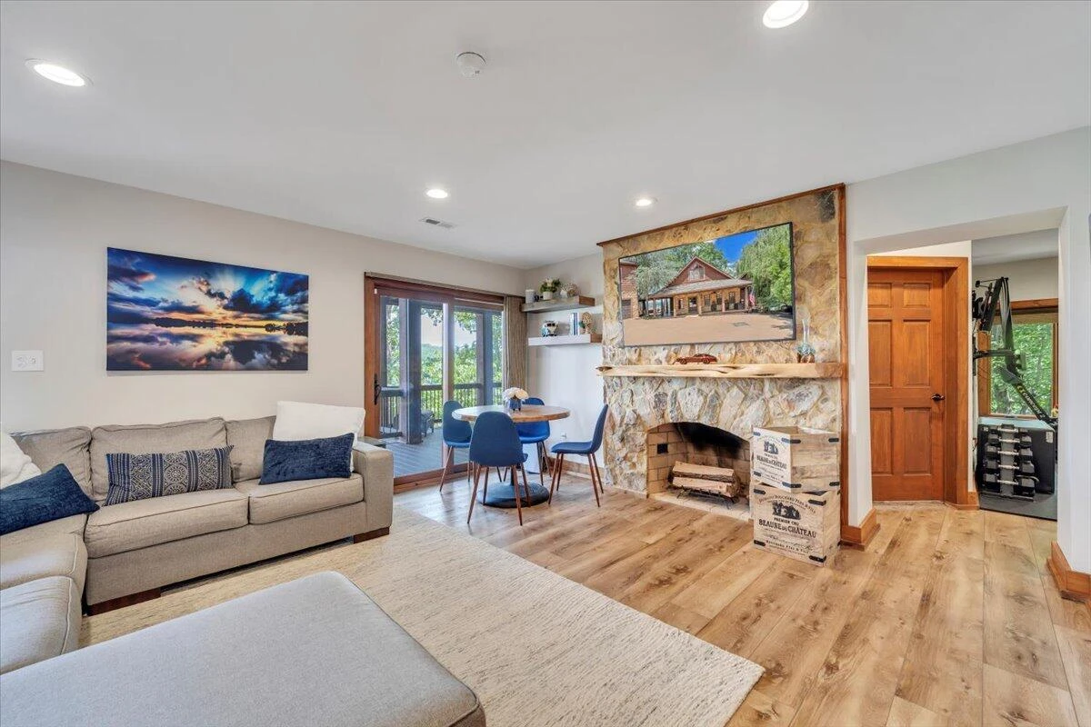 136 Village LN - Photo 77