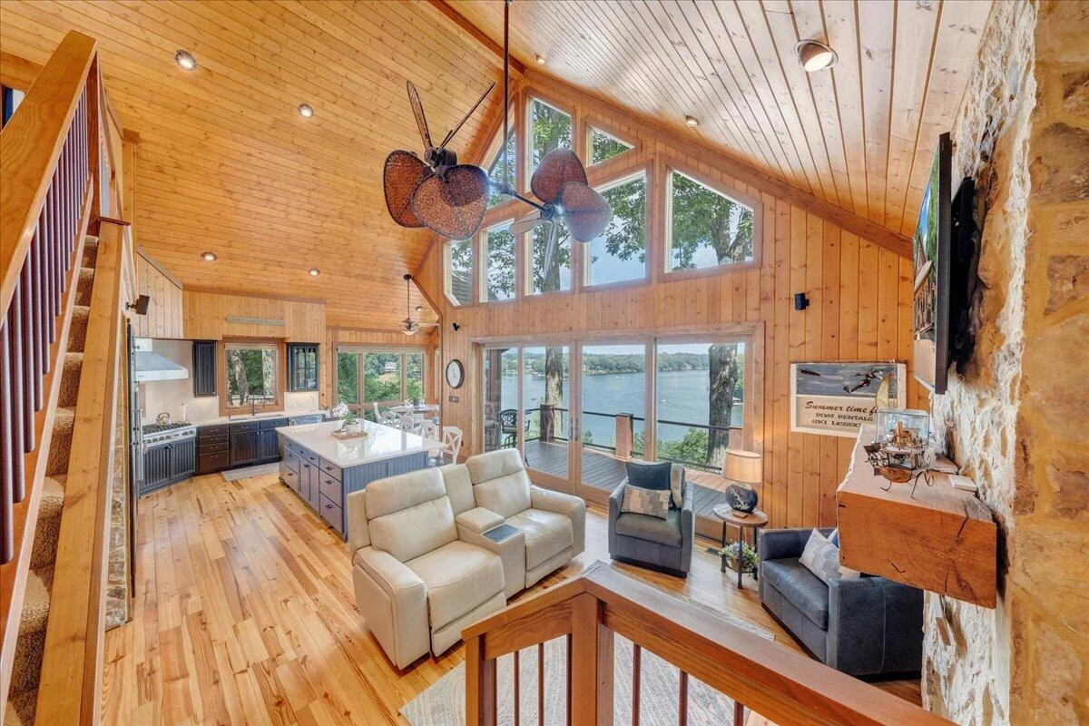 136 Village LN - Photo 9