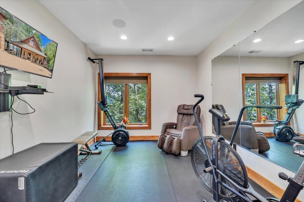 136 Village LN - Photo 90