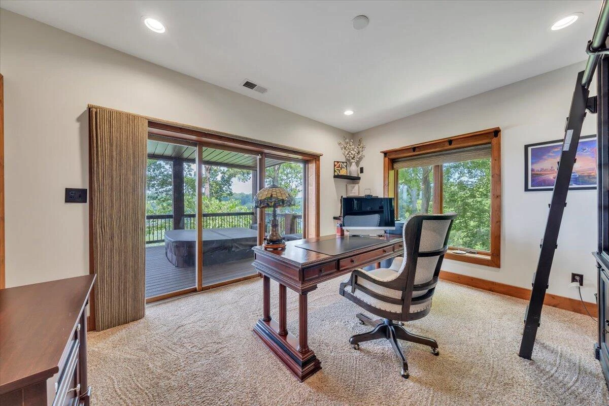 136 Village LN - Photo 91