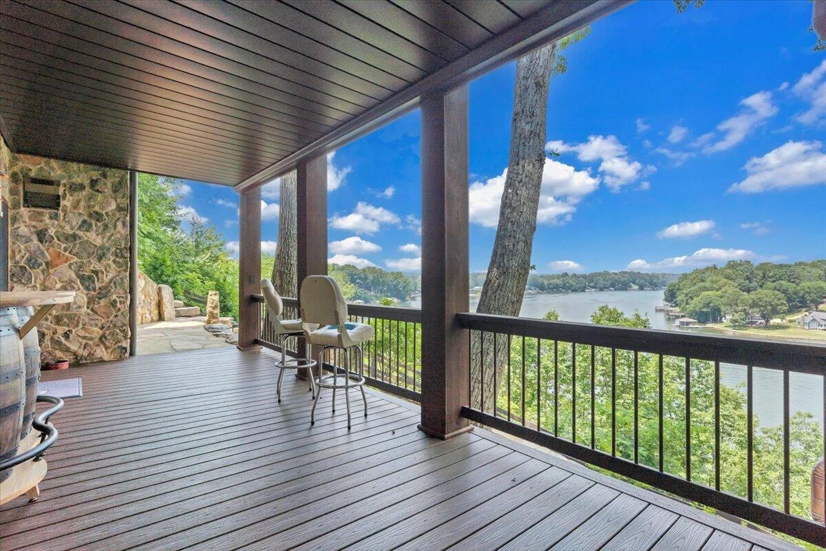 136 Village LN - Photo 96