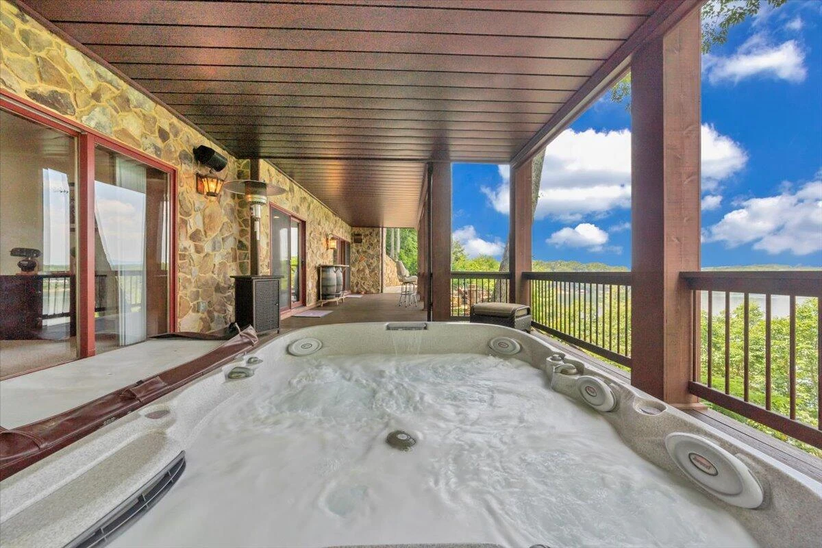 136 Village LN - Photo 99
