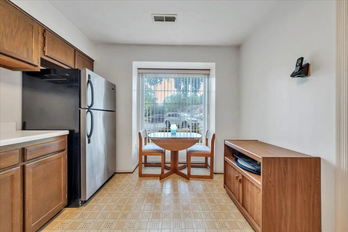 850 Stonegate CT - Photo 11