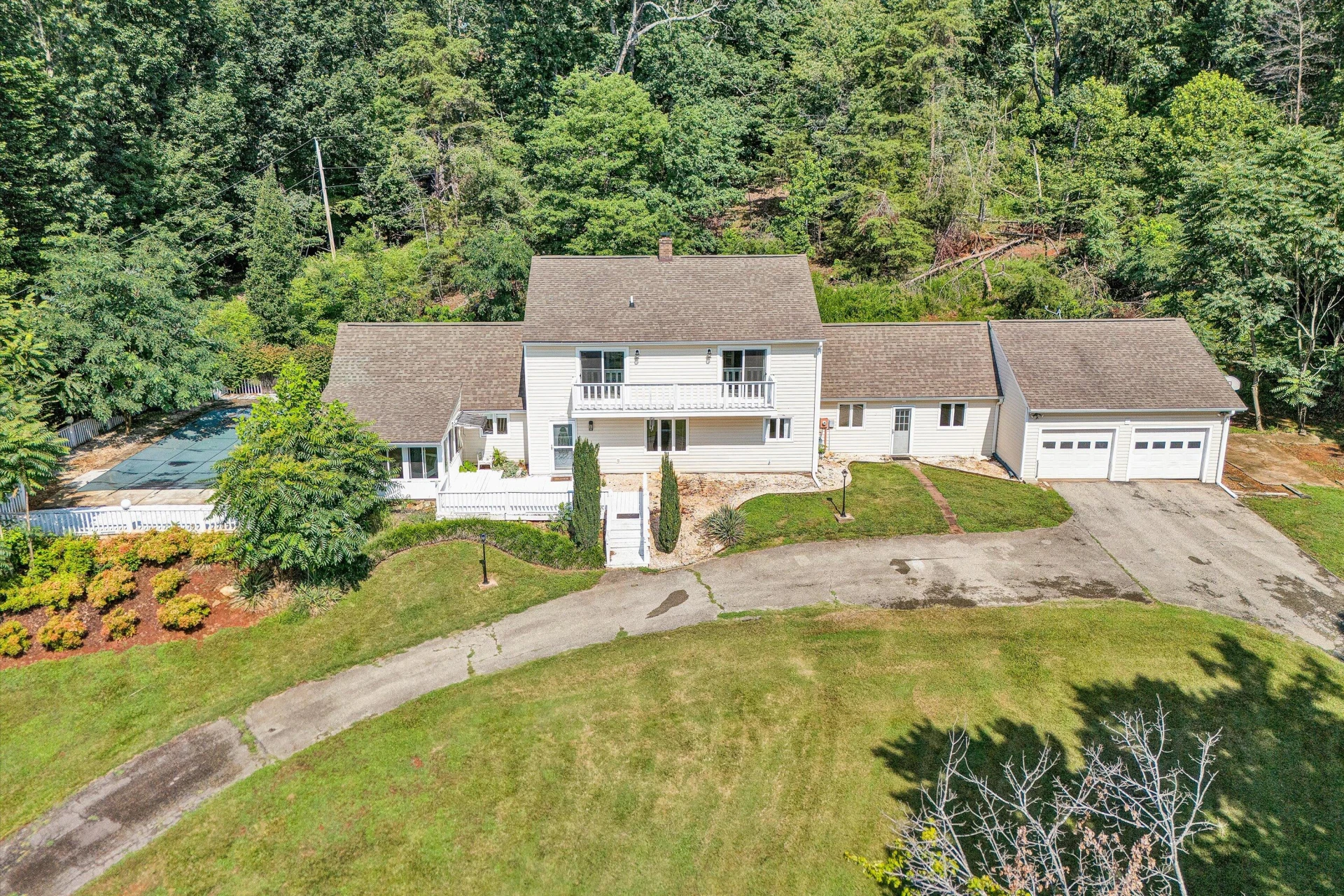 581 Windfield LN - Photo 2