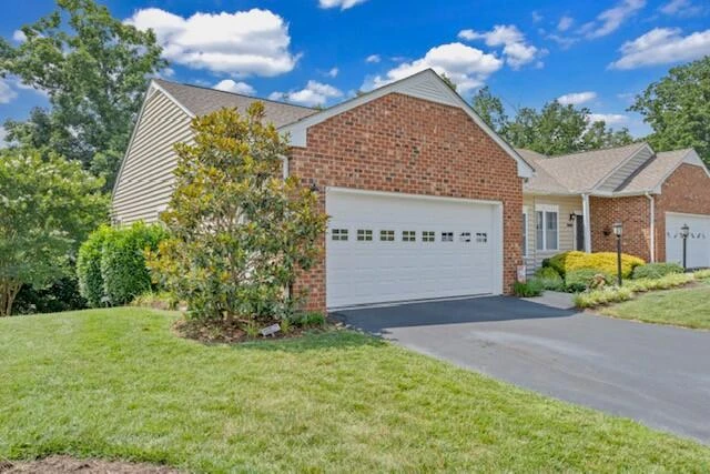 5516 Mountain Village DR