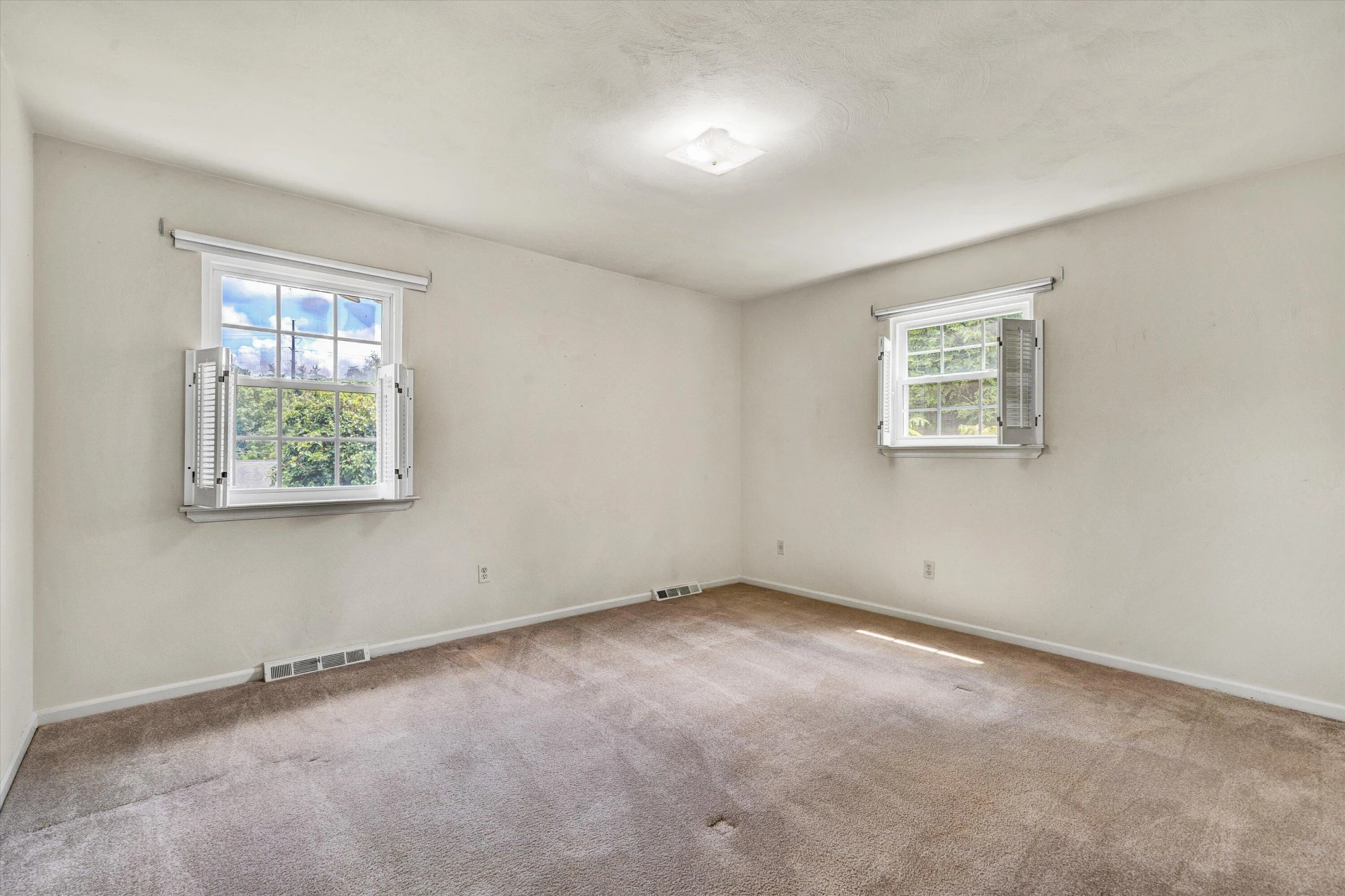 3582 Berryhill DR - Photo 15