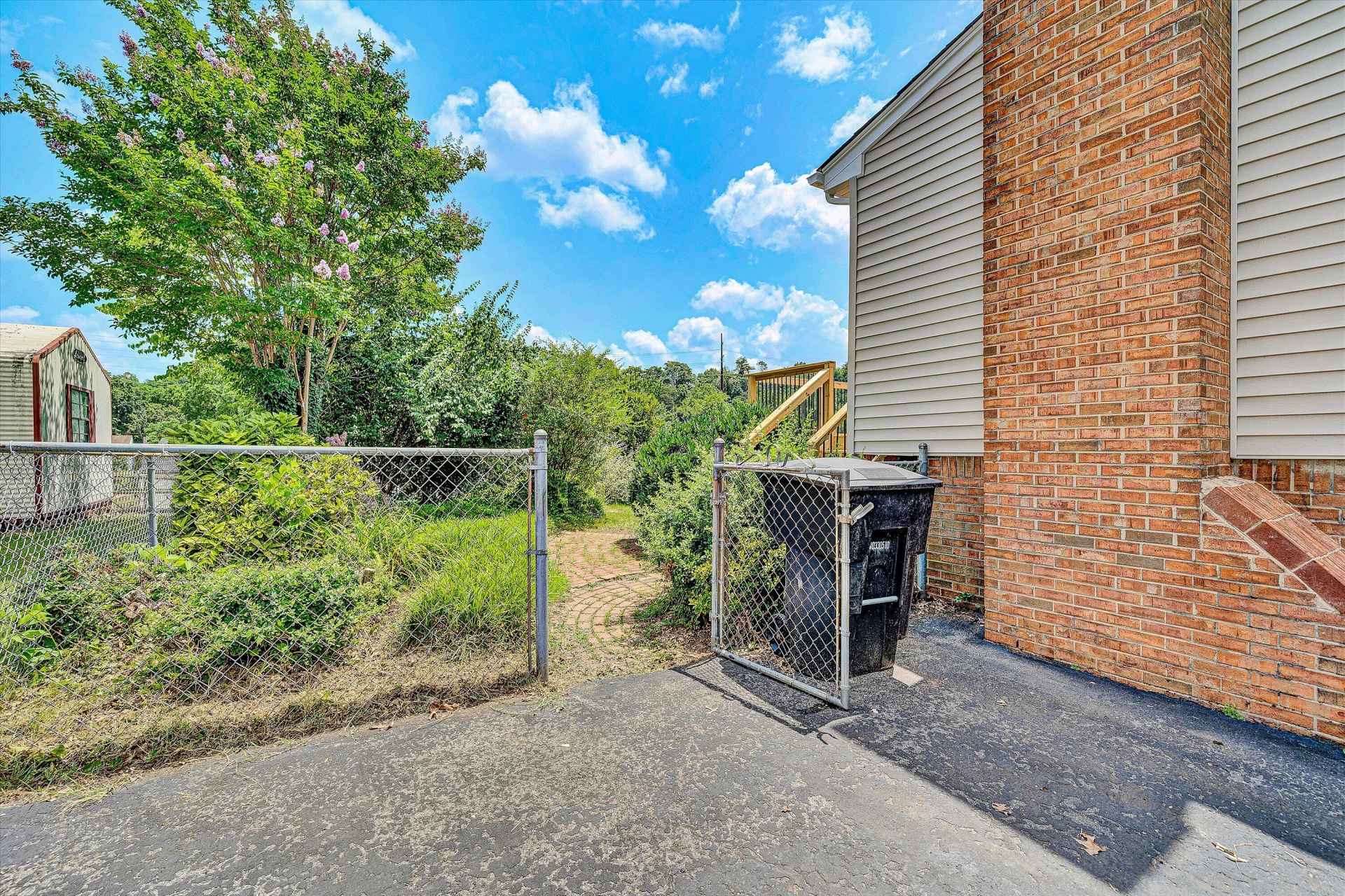 3582 Berryhill DR - Photo 25