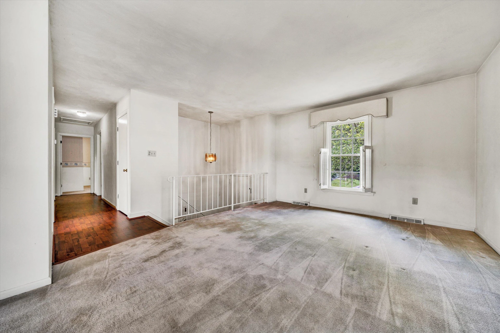 3582 Berryhill DR - Photo 5