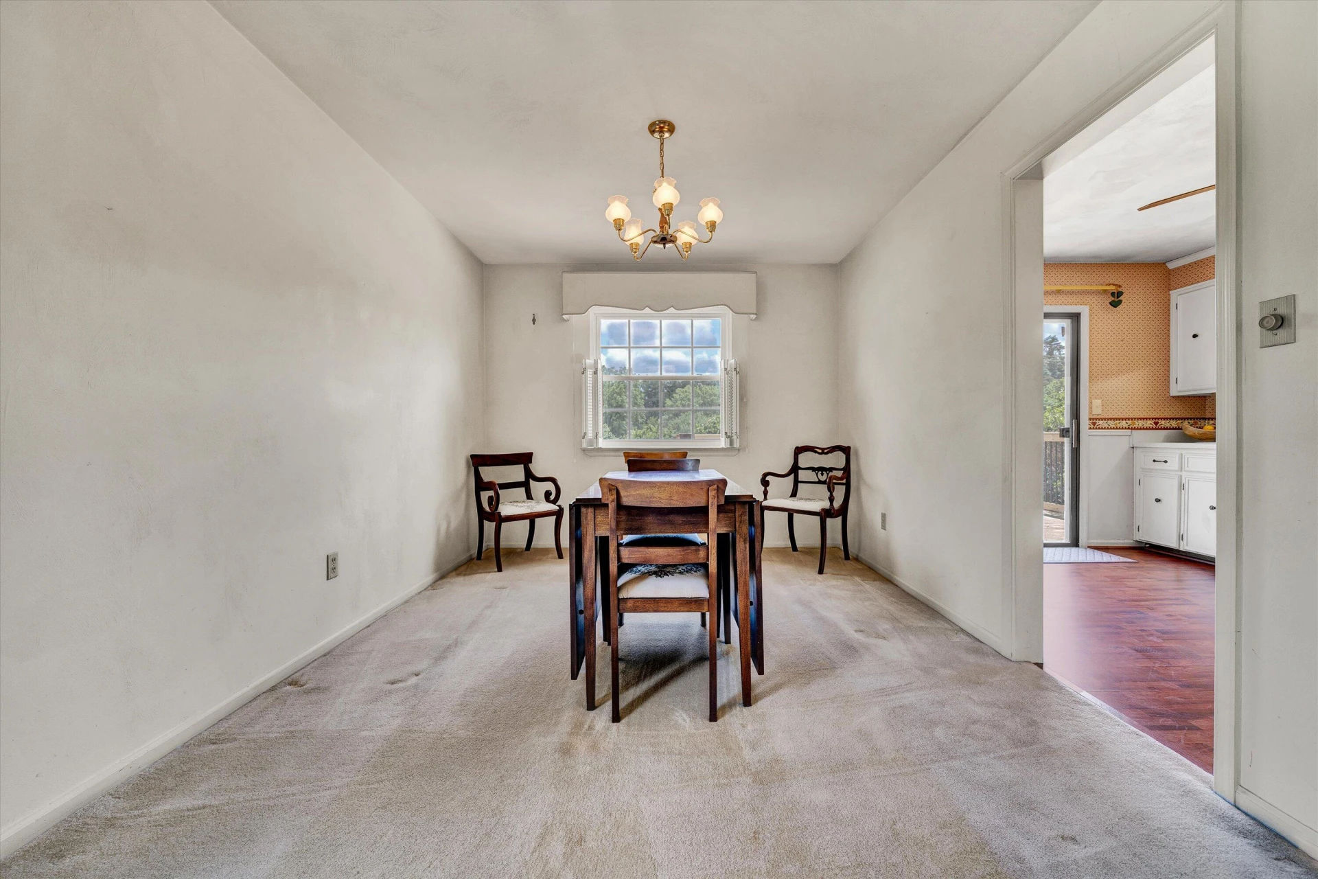 3582 Berryhill DR - Photo 7