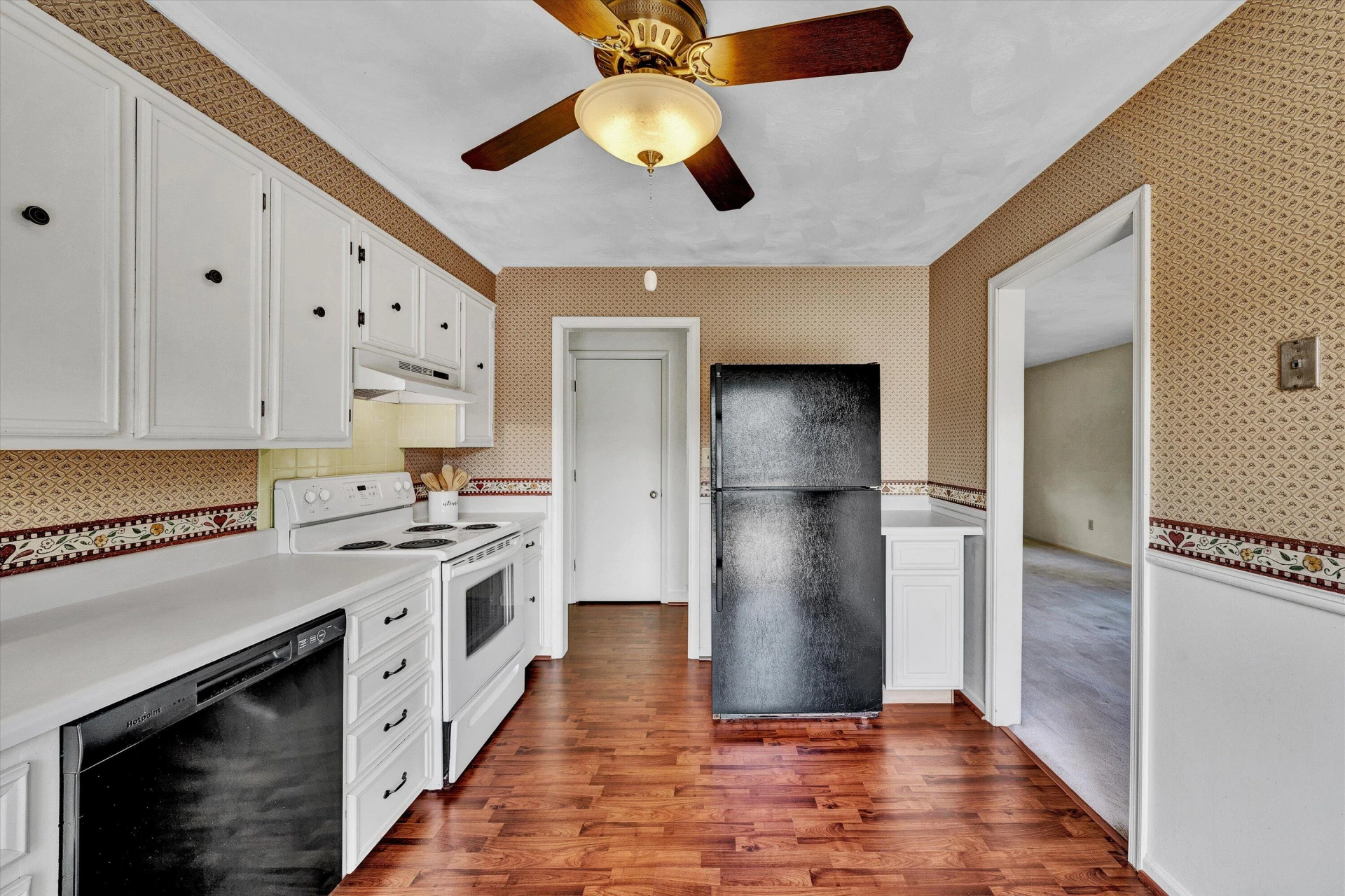 3582 Berryhill DR - Photo 11