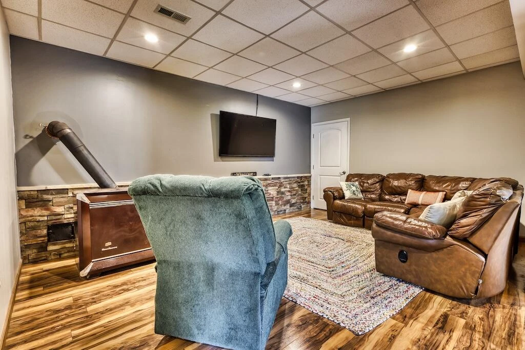 1577 Fairview Church RD - Photo 20