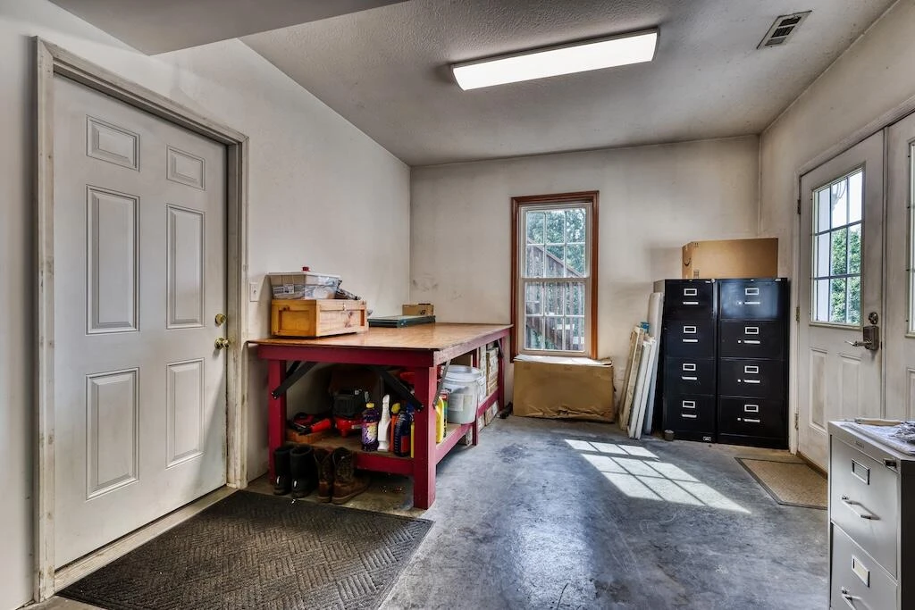 1577 Fairview Church RD - Photo 25