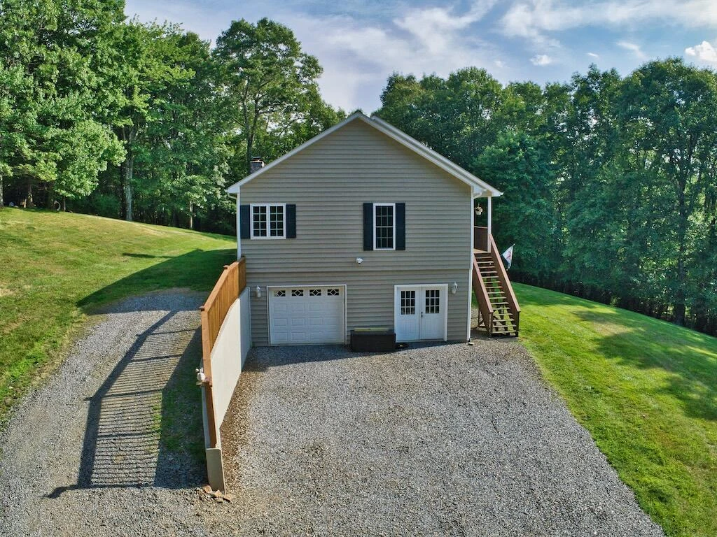 1577 Fairview Church RD - Photo 3
