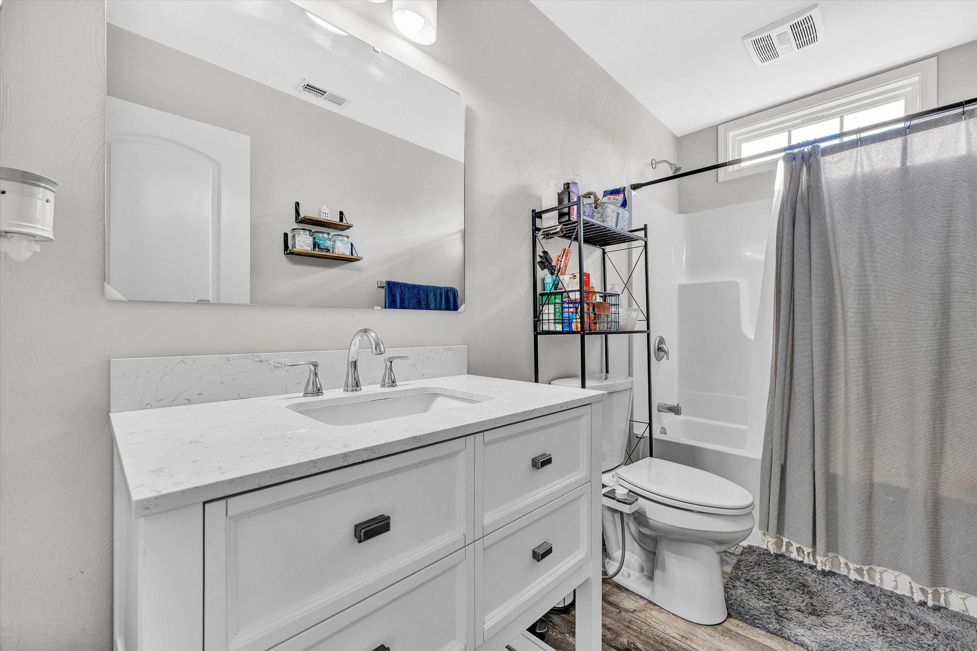 302 9th ST - Photo 11