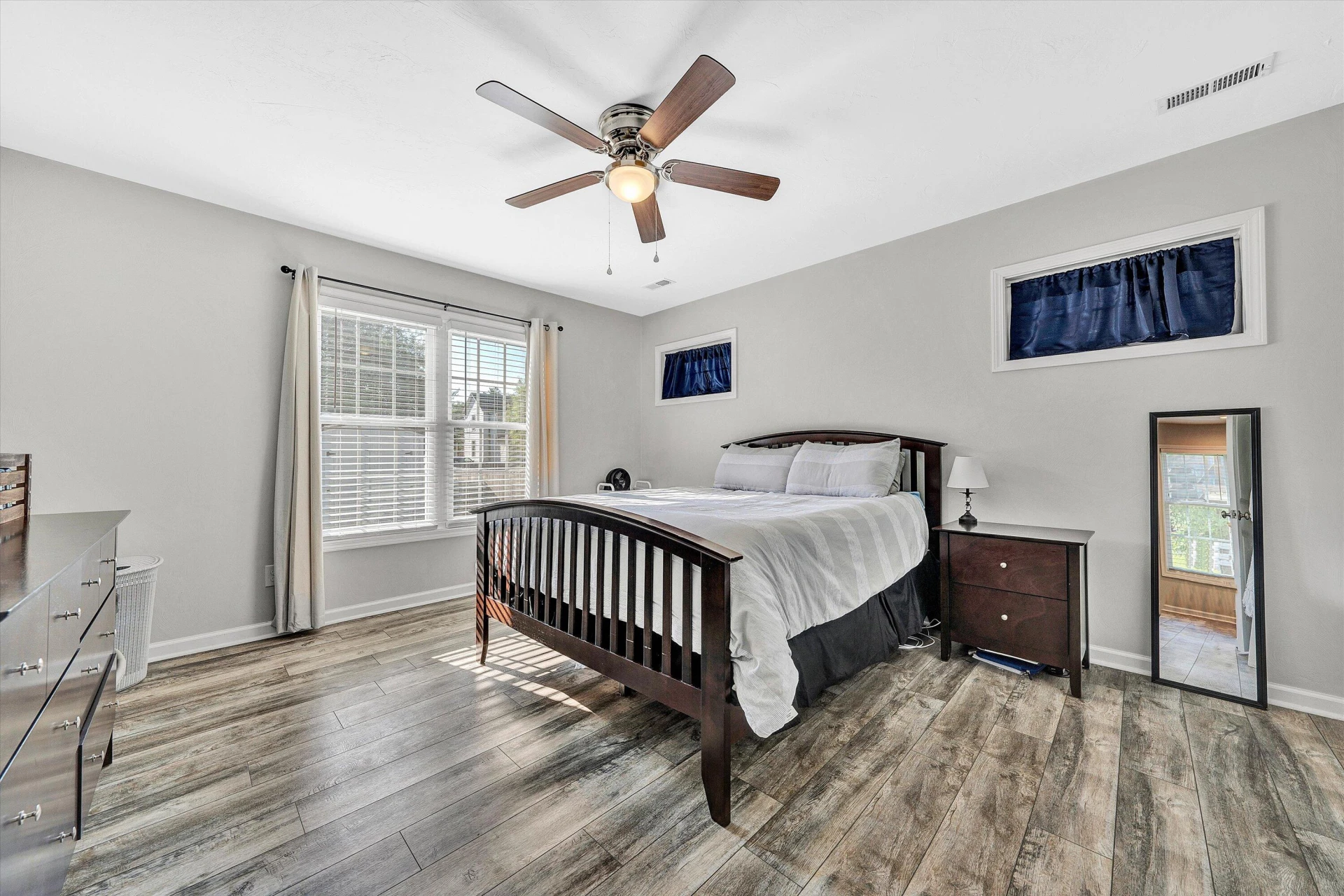 302 9th ST - Photo 13