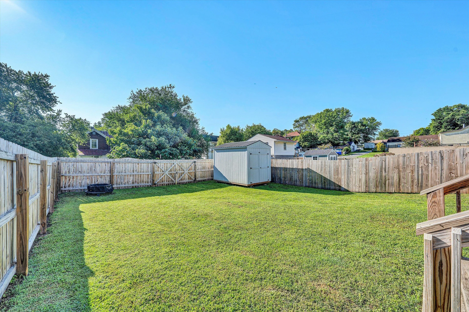 302 9th ST - Photo 21