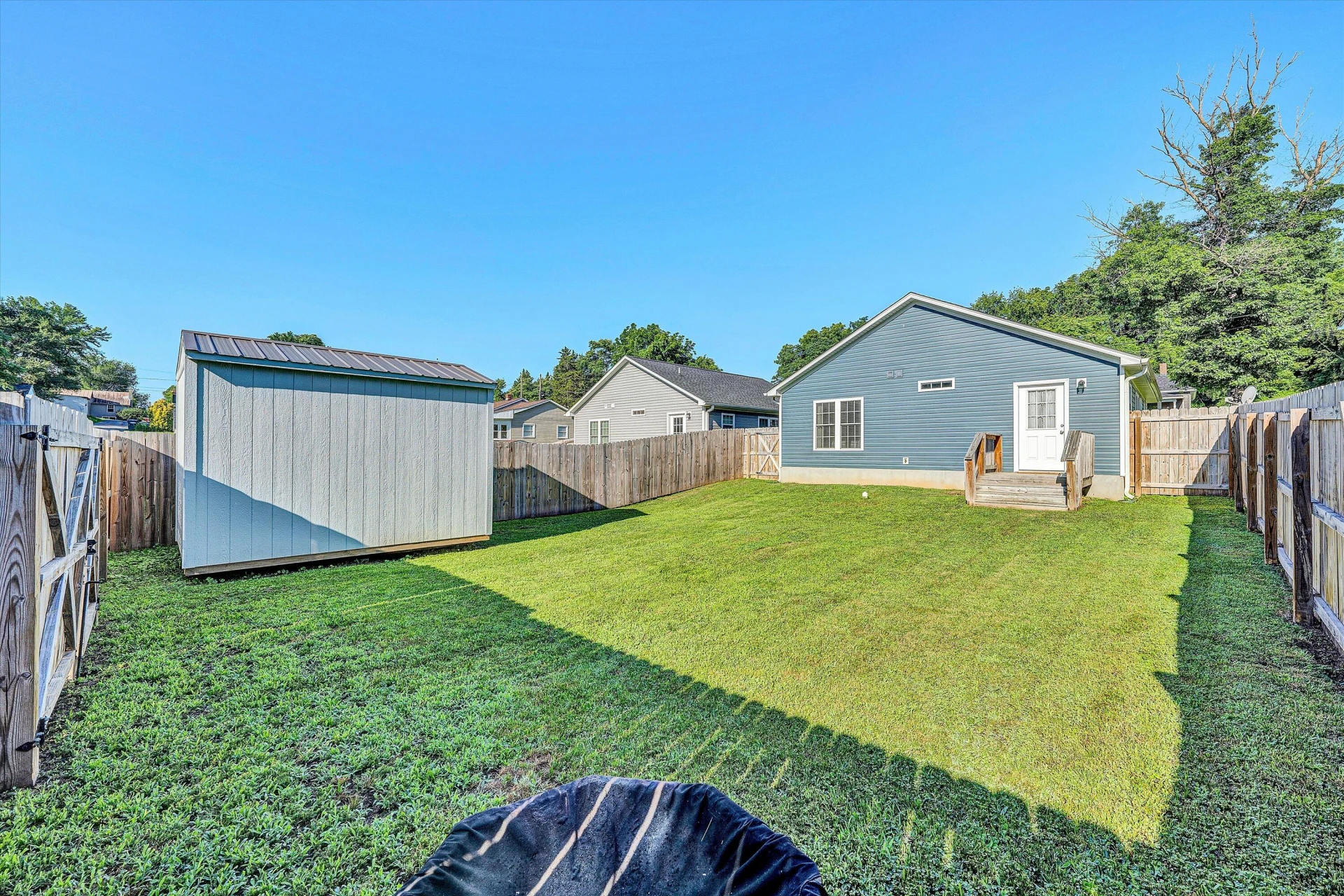 302 9th ST - Photo 22