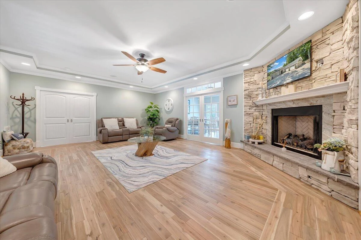 120 Lakewatch CIR - Photo 9