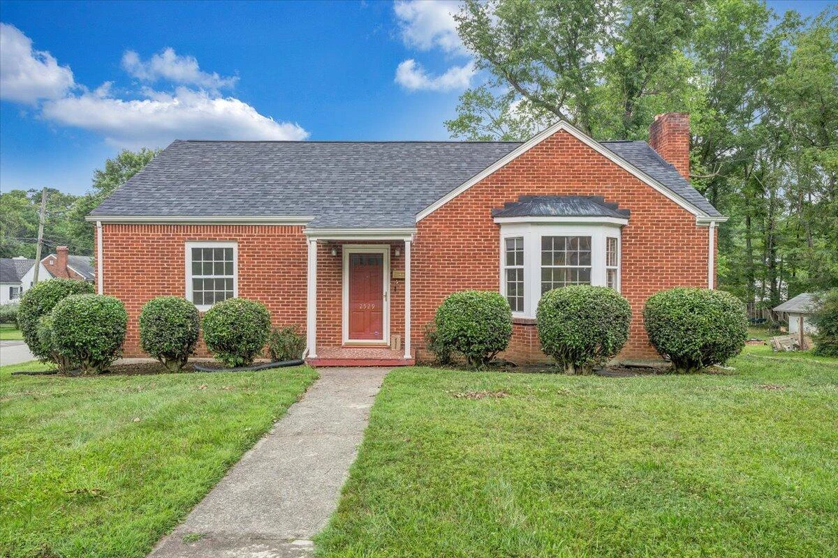 2529 Livingston RD