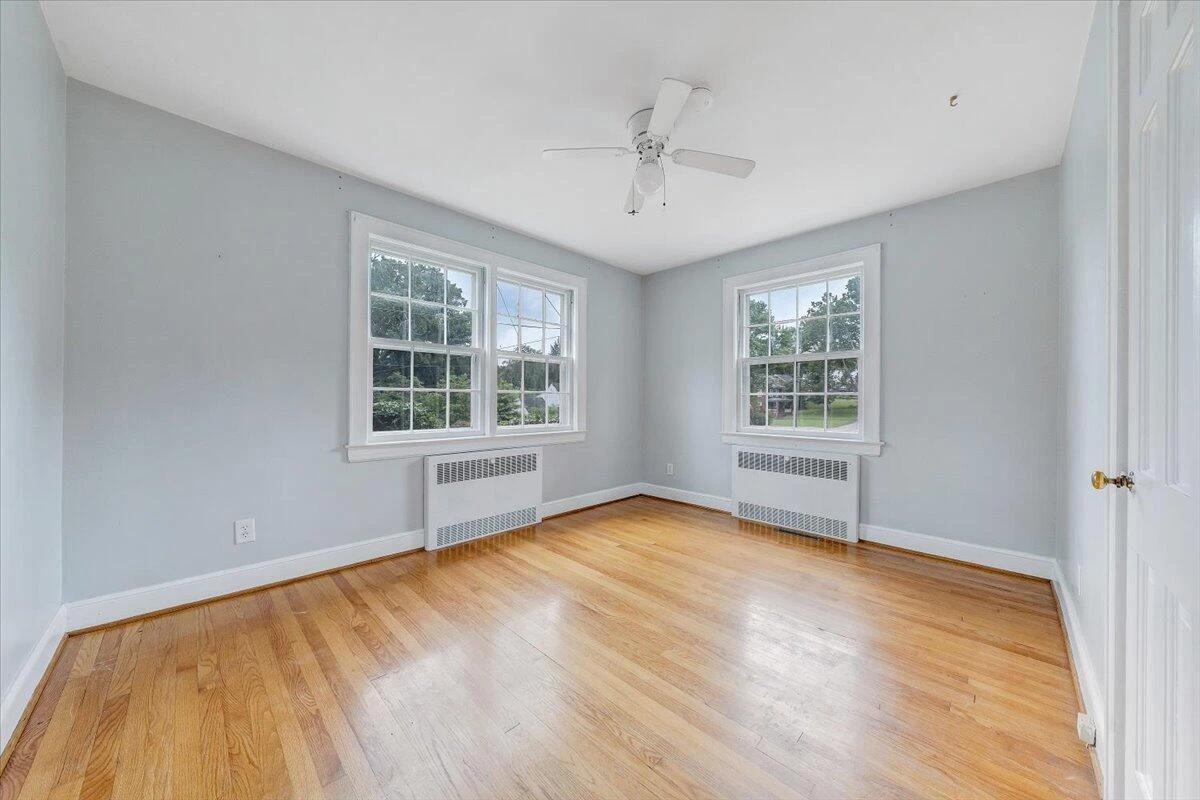 2529 Livingston RD - Photo 19