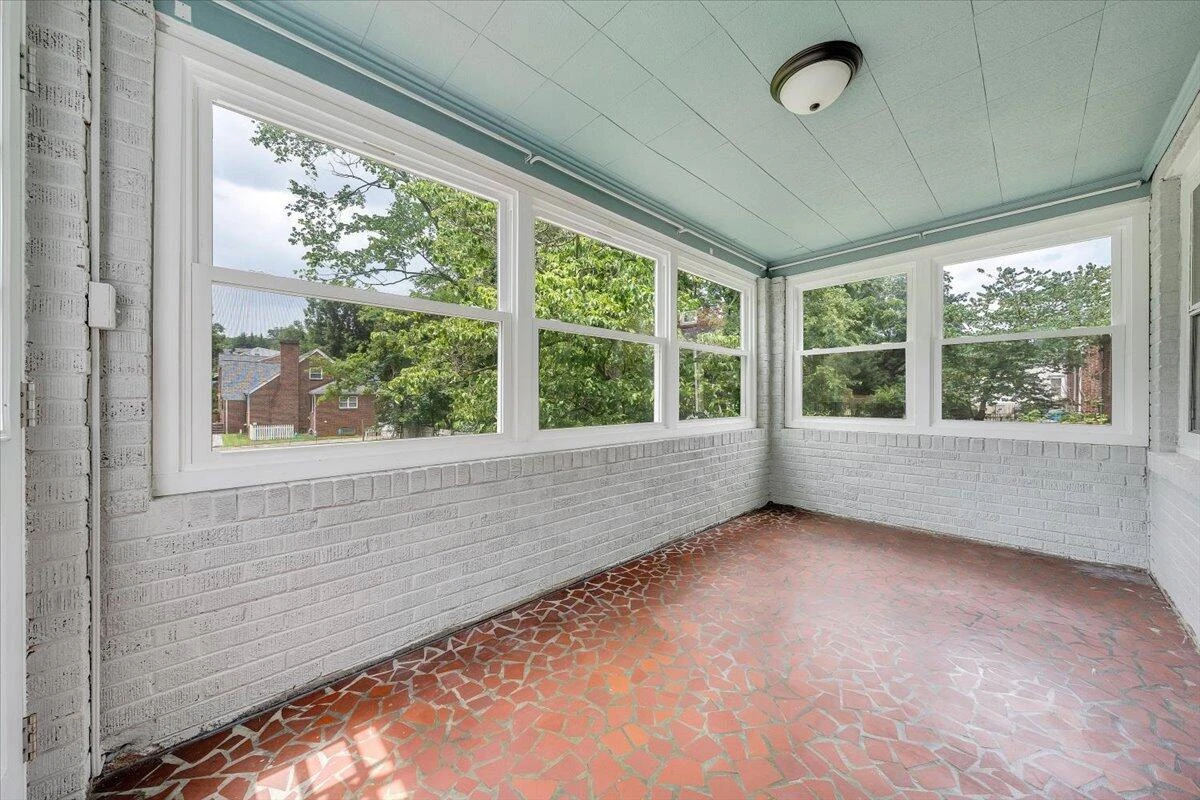 2529 Livingston RD - Photo 30