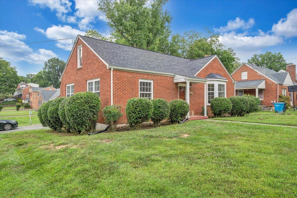 2529 Livingston RD - Photo 34