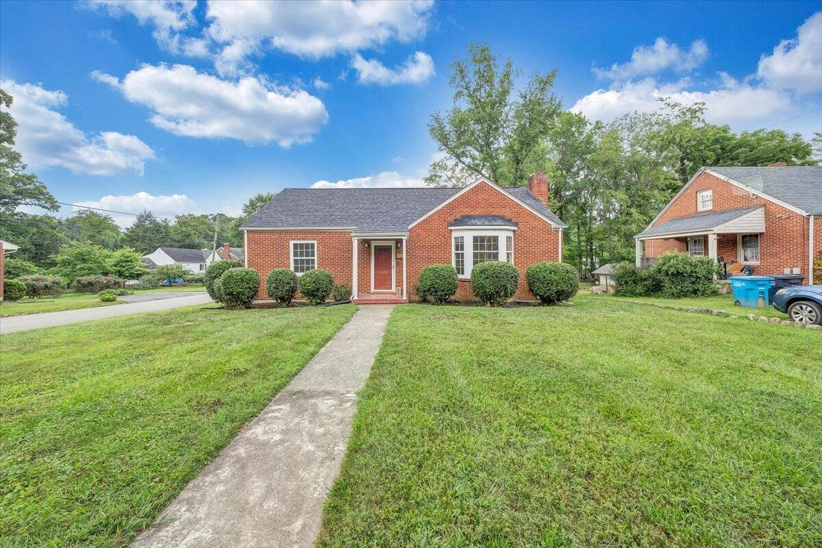 2529 Livingston RD - Photo 36