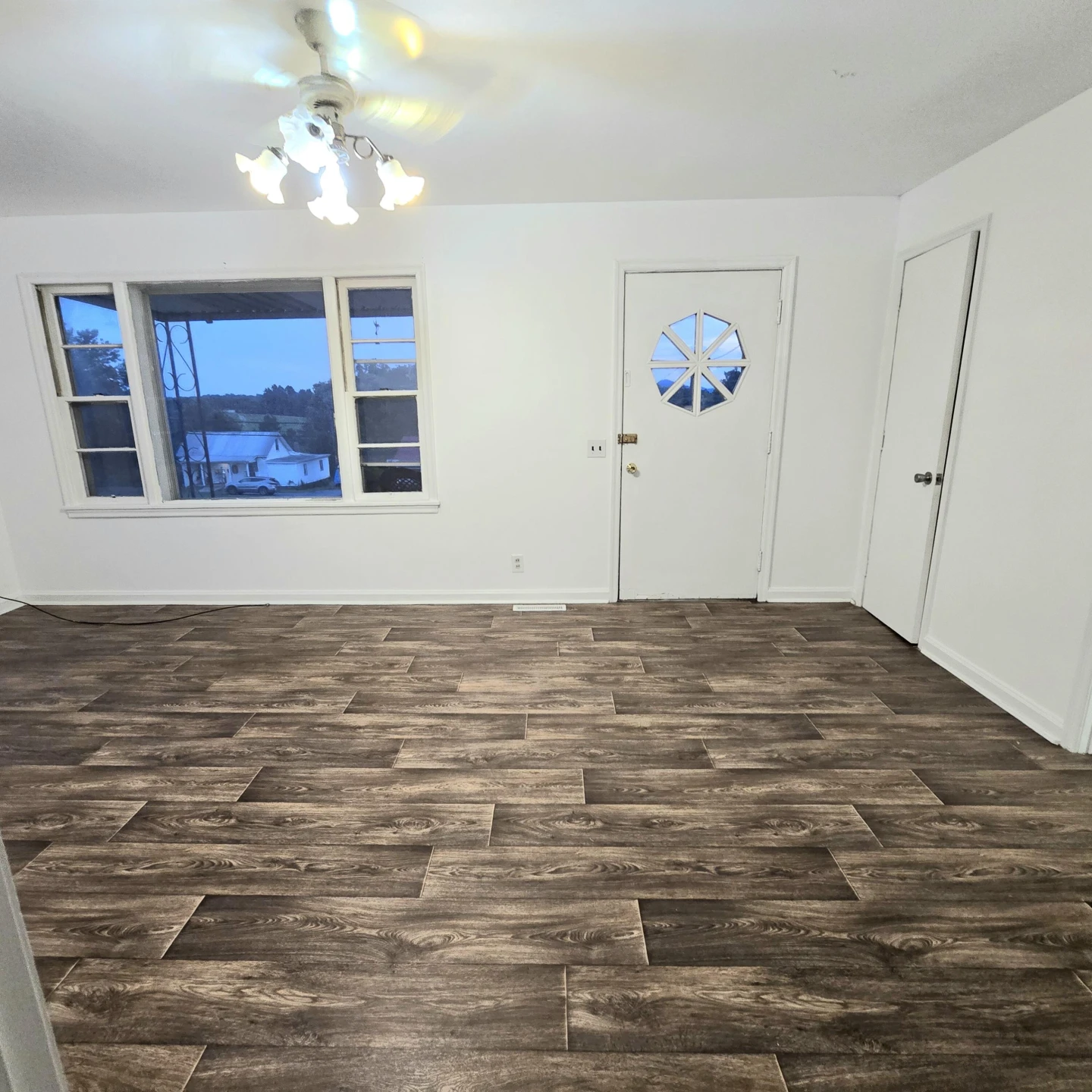 1801 South Main ST - Photo 3