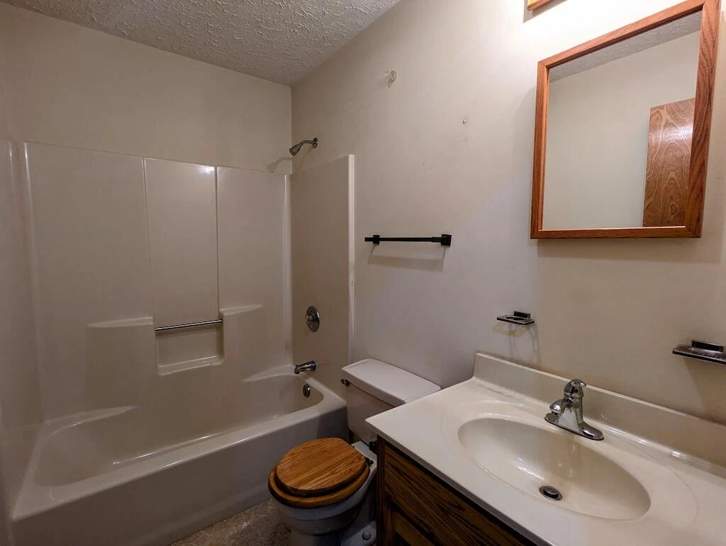 1518 Penn RD - Photo 16