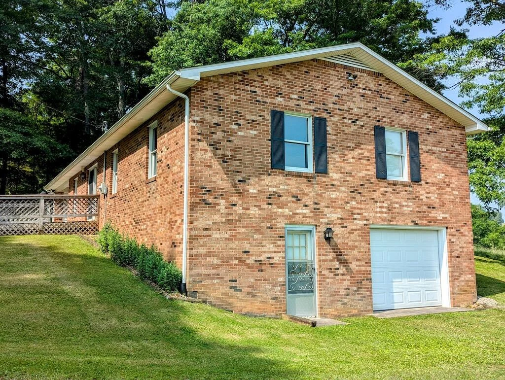 1518 Penn RD - Photo 5
