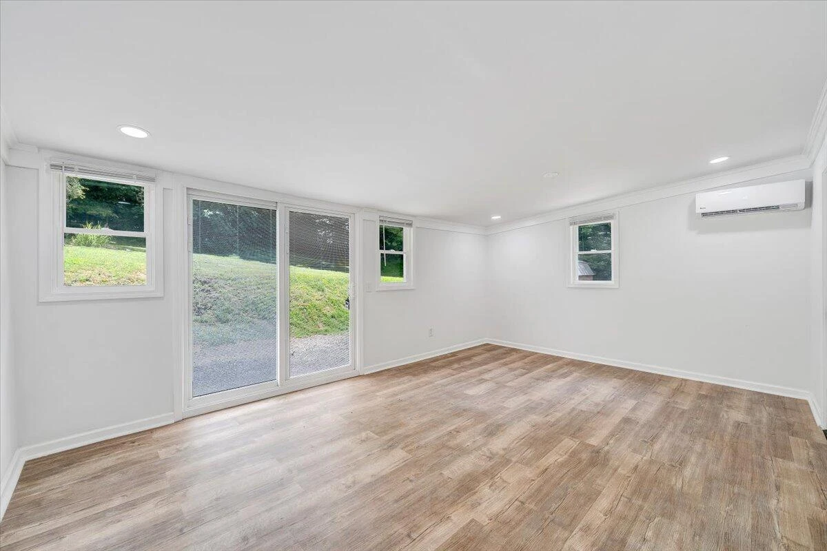496 Boyd ST - Photo 20