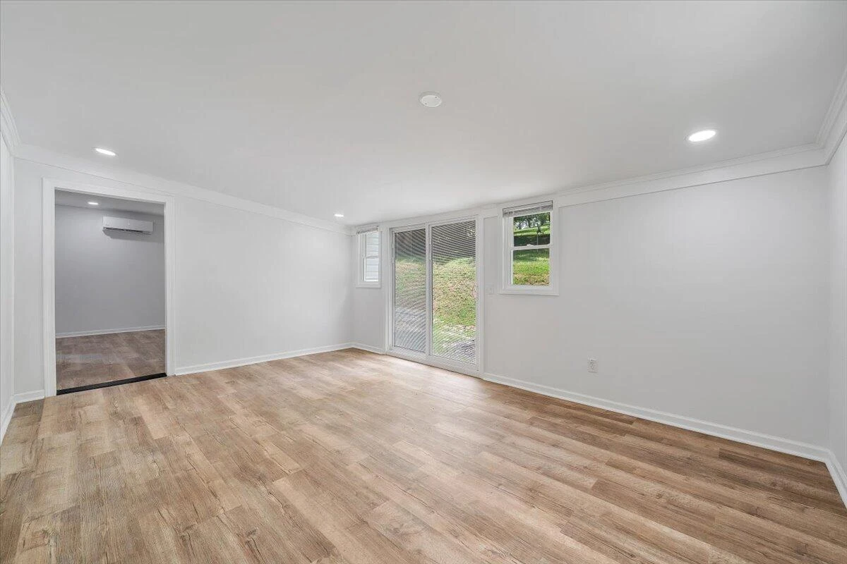 496 Boyd ST - Photo 21