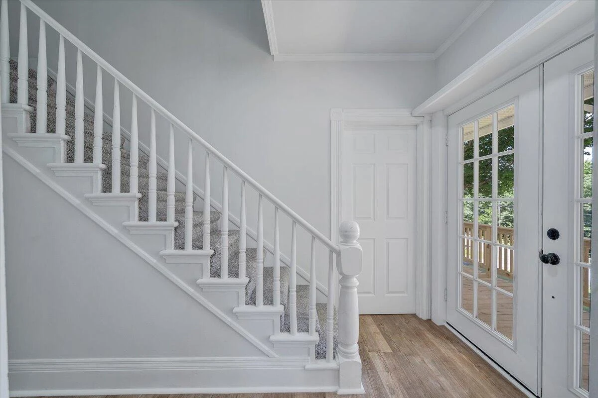 496 Boyd ST - Photo 3