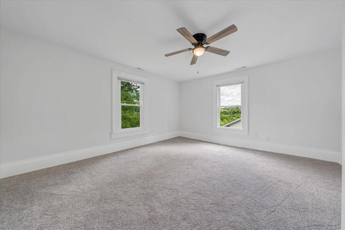 496 Boyd ST - Photo 36