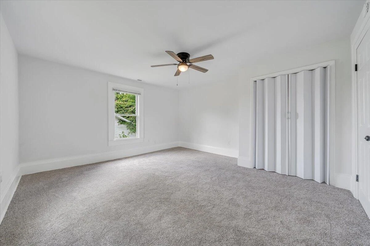 496 Boyd ST - Photo 37