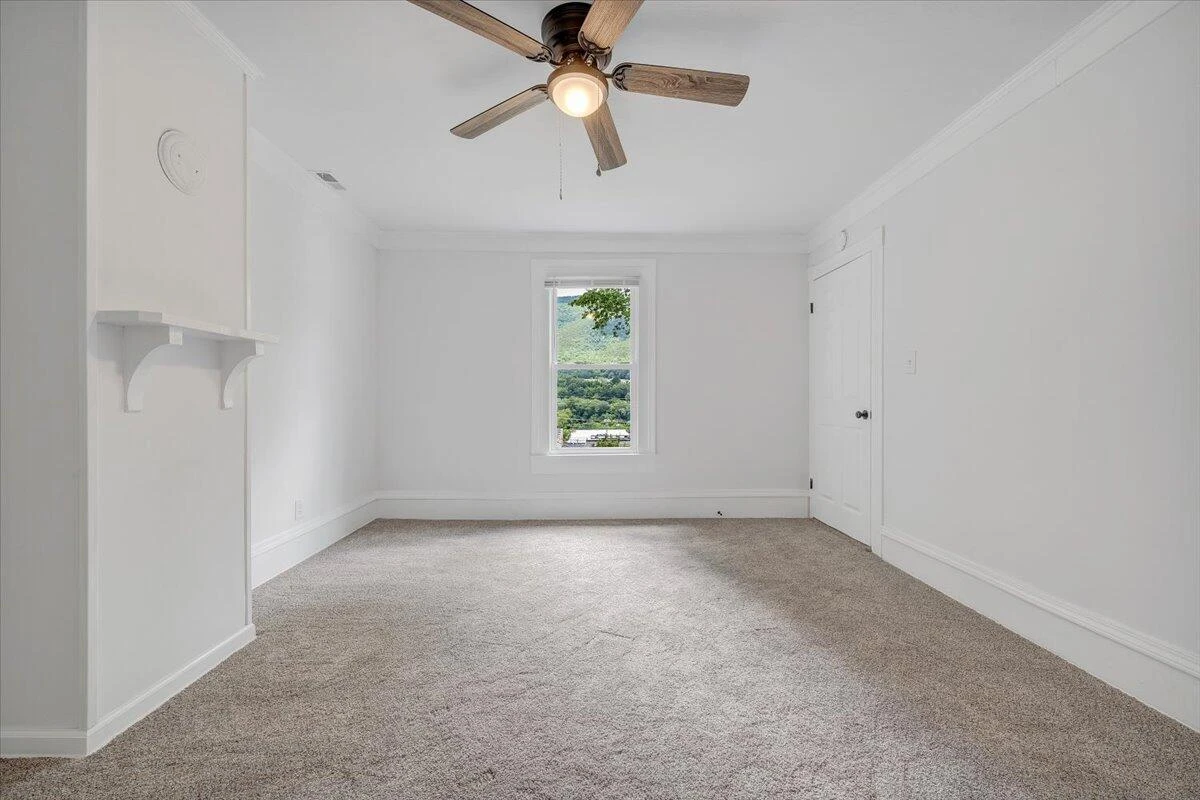 496 Boyd ST - Photo 39
