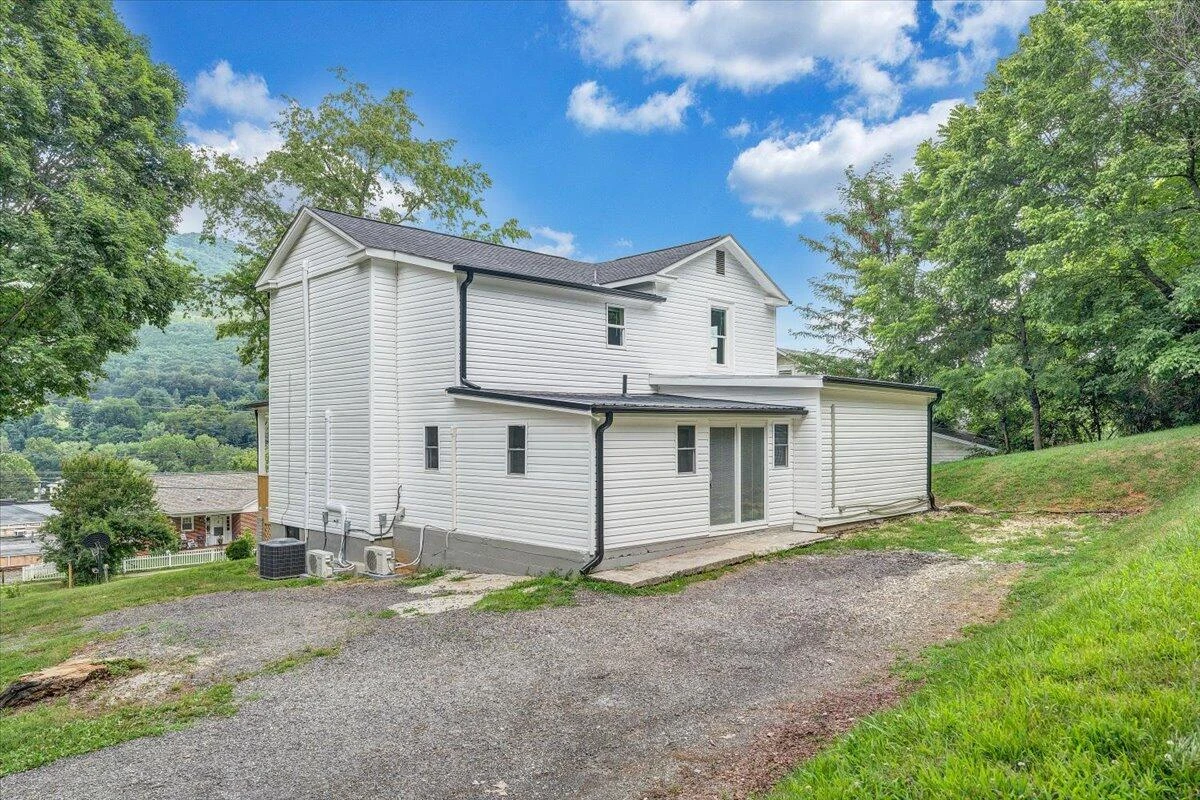 496 Boyd ST - Photo 46